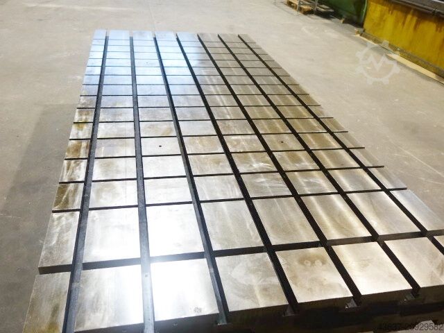 Támlemez  T - Nuten Aufspannplatte