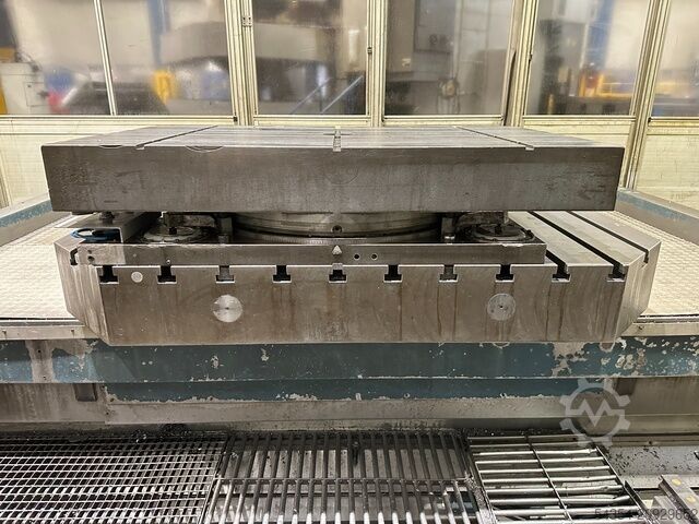 Horisontell borr- och fräsmaskin Union KCU-130