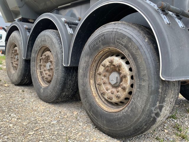 Tippsemitrailer CARNEHL CHKS/AH_ Alu Rundmulde_ Stahl Rahmen_ 4.700 kg