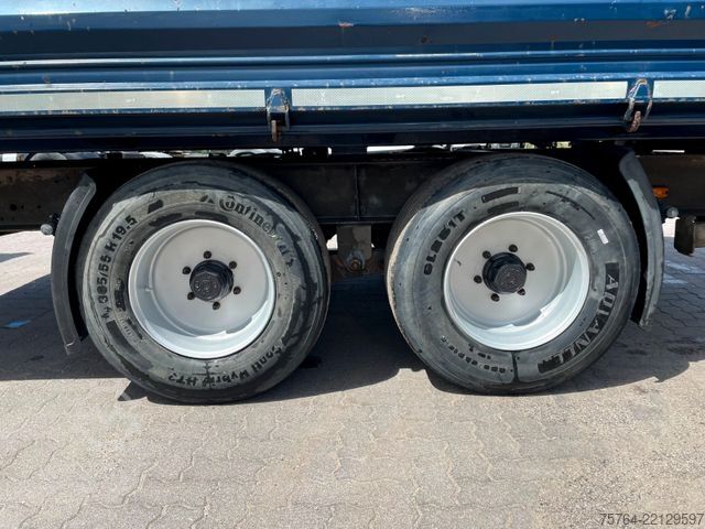 Tresidet tipvognstrailer MÜLLER-MITTELTAL 3-Seitenstahlkipper / Rampen / breite Reifen!