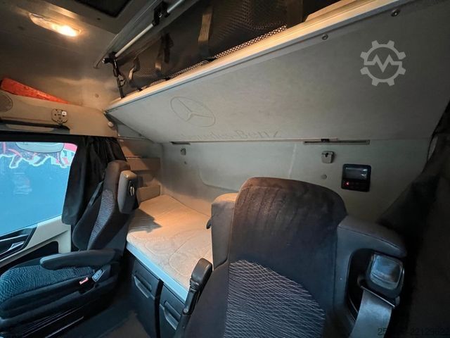 Trator de grande volume MERCEDES-BENZ Actros 1845 Euro6 4x2 Voll-Luft