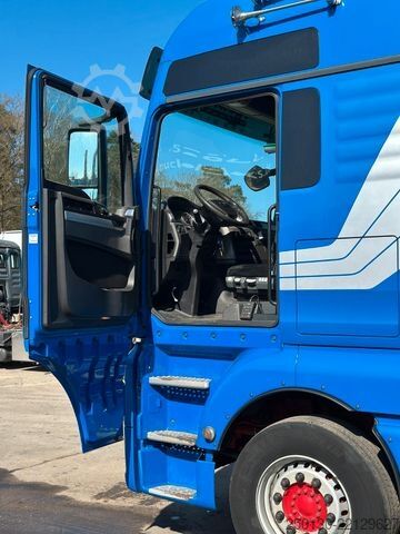 Camião plataforma com lona MAN TGX 26.440 6x2 BL Plane & Retarder /EDSCHA