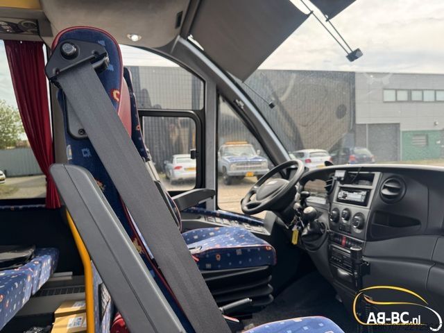 Miniautocarro IVECO Rosero First, 31 Sitze, Euro 5