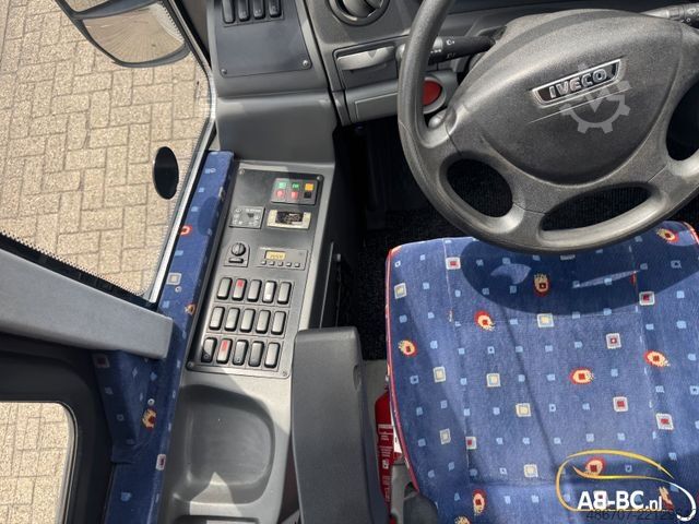 Miniautocarro IVECO Rosero First, 31 Sitze, Euro 5
