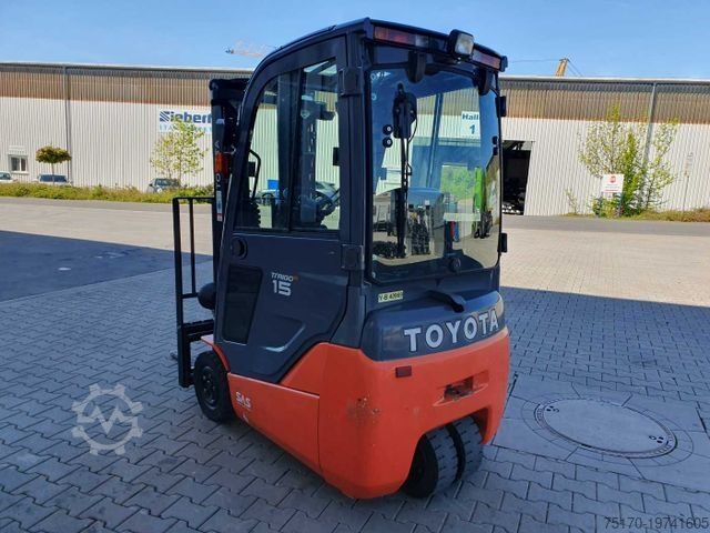 Frontstapler TOYOTA 8FBET15 / Triplex: 4.30m / nur 3.489h! / 2022
