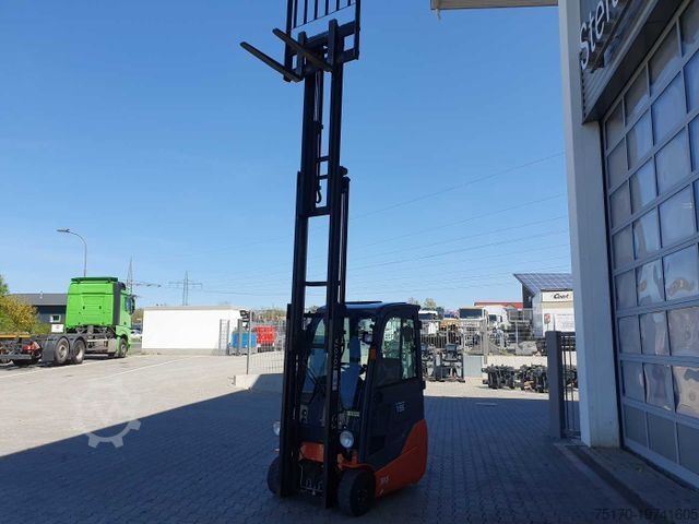 Frontstapler TOYOTA 8FBET15 / Triplex: 4.30m / nur 3.489h! / 2022