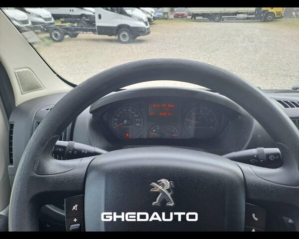 Minibús PEUGEOT Boxer III 335 E5 2014 - Boxer 335 2.2 hdi 150cv L3H2 E5 F.L.