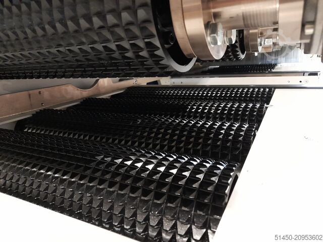  TRADEMAK SRL Squalo 420