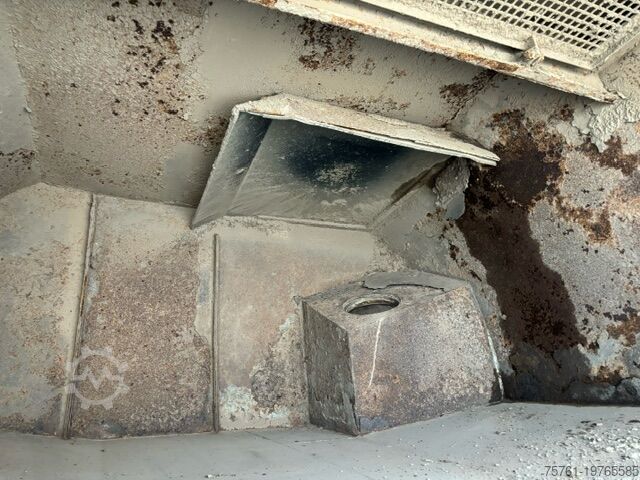 Teherautóra szerelt seprőgép Mercedes-Benz MB 1417 K Bucher Cityfant 60