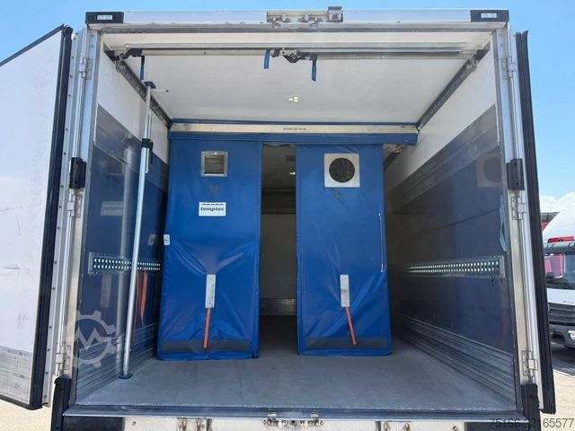 Hűtőfelépítményes furgon FUSO FUSO 9 C 18 Kühlkoffer 5m LBW 1 TO.*THERMOKING