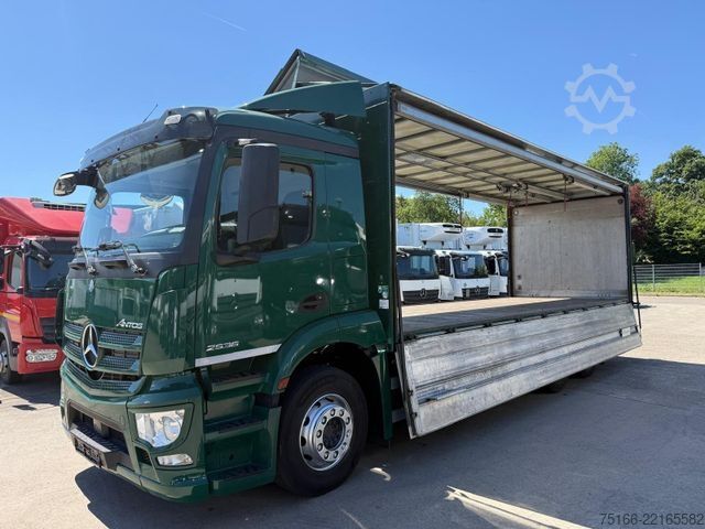 Samochód do przewozu napojów MERCEDES-BENZ ANTOS 2536 L Getränkekoffer 7,40 m LBW 2 T*LENK