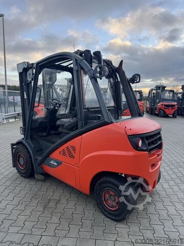 Wózek widłowy z silnikiem wysokoprężnym Linde H35D-02