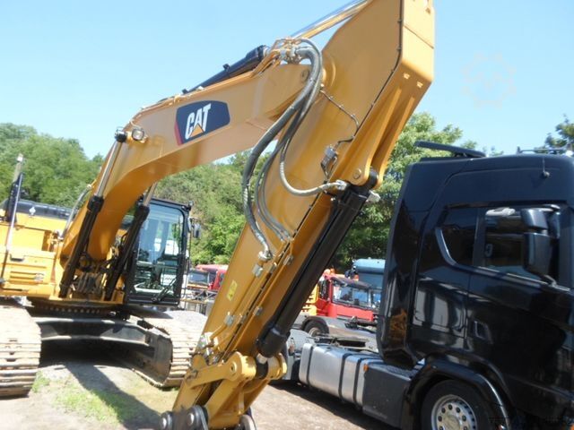 Koparka gąsienicowa CATERPILLAR 330 FLN