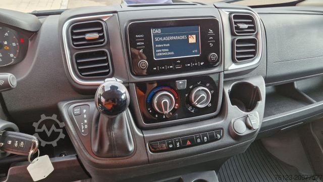 Minibus FIAT 1x Ducato 1x  Opel Movano 18 SS  in Stock