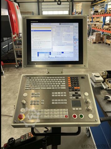 Centro di lavoro a 5 assi simultanei Alzmetall GS1200