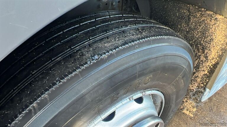 Kipper Renault Premium 385 (POMPE MANUELLE / 6X2 / MANUAL PUMP...