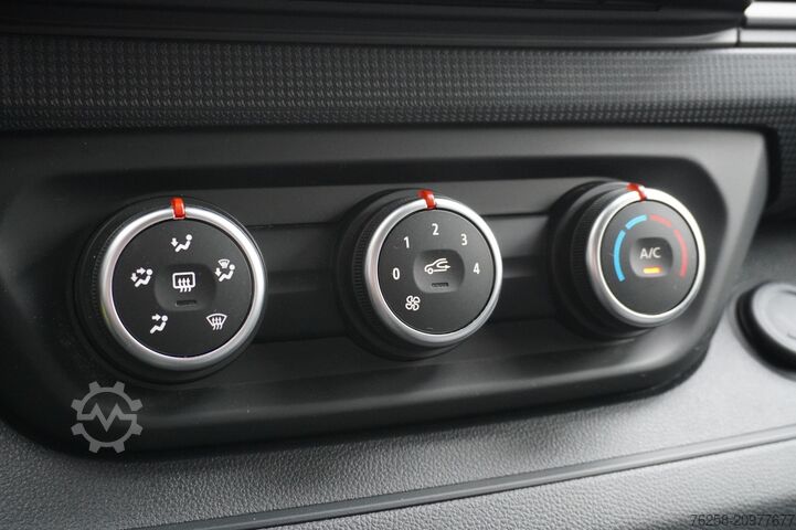 Bestelwagen Renault Trafic 2.0 dCi L2 EURO 6 - Airco- Navi - Cruise...