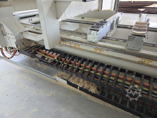 Bearbeitungszentrum SCM accord 30 fx