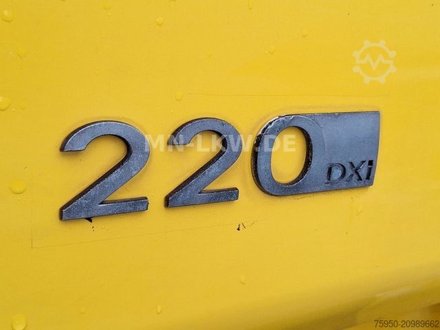 Pick-up varevogn RENAULT MIDLUM 220 DXI HIAB KRAN 9,1m TÜV 07 / 2026