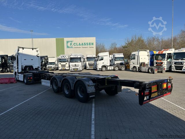 Přeprava kontejnerů Renders Euro 800 / Multi Container Chassis / 20-30-40-4...