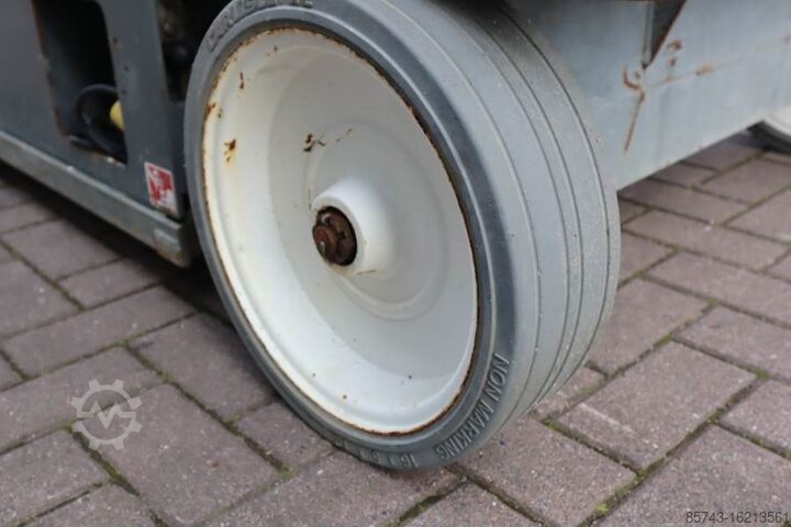 Scherenhebebühne SkyJack SJ4626 ELECTRIC, 10M WORKING HEIGHT, 454KG CAPACIT