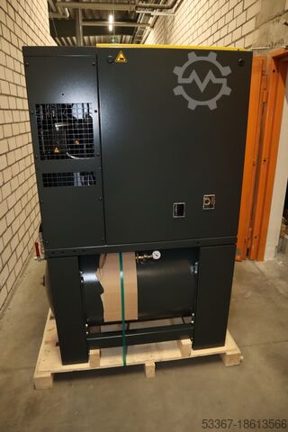 Compresor de tornillo de 7,5 kW con secador KAESER AIRCENTER SM 13