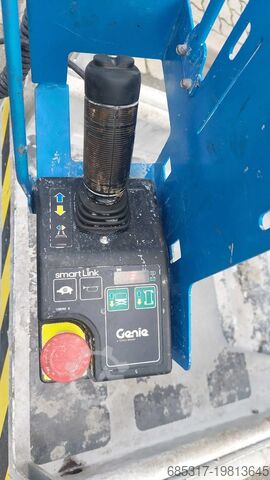 Vertical mast lift Genie GR 12