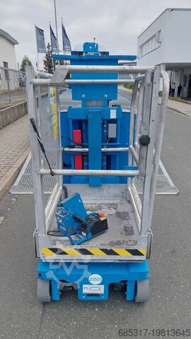 Vertical mast lift Genie GR 12