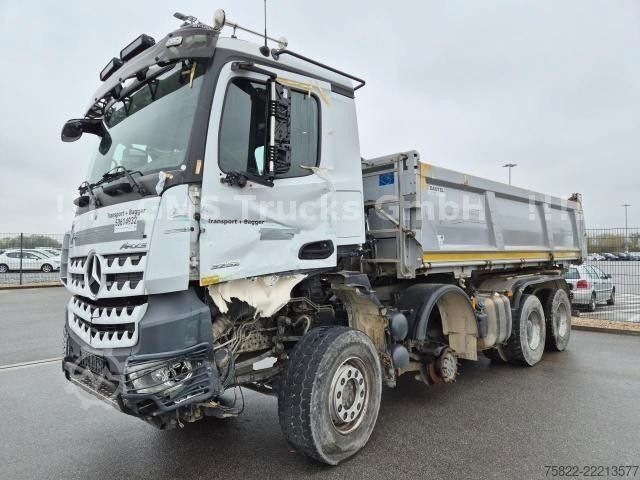Kiepwagen MERCEDES-BENZ Arocs 3252 / 8X4 / 16L Motor / BORDMATIK