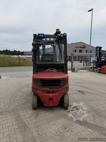 Chariot élévateur à fourche diesel Linde H16D-01