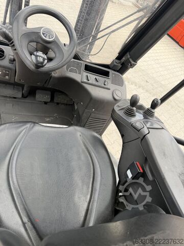 Chariot élévateur à fourche diesel Linde H16D-01
