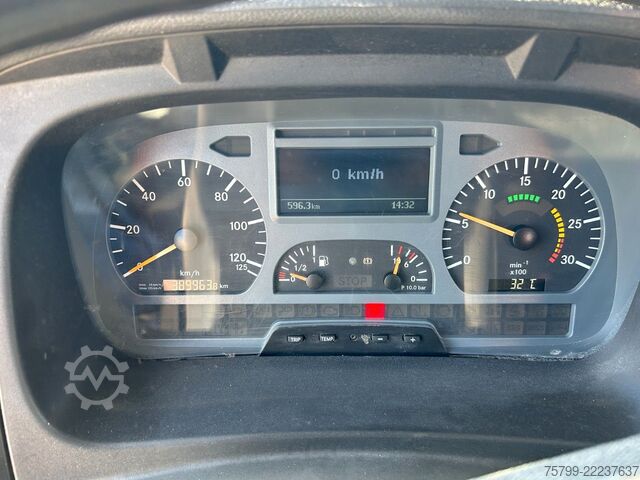 Tresidig tippbil MERCEDES-BENZ 1828 3Skipper + PKG 12001 Kran 4x2