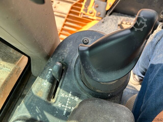 Rouleau compresseur CASE 1650M Raupe