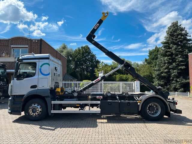 Kroklastbil MERCEDES-BENZ 1836 Antos Abroller 4x2