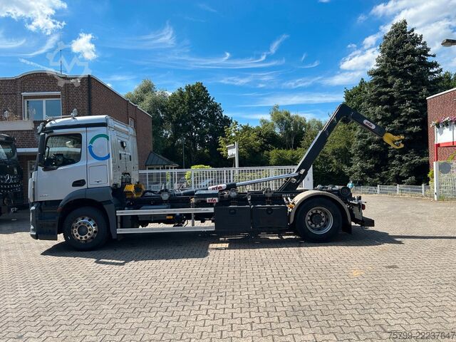 Kroklastbil MERCEDES-BENZ 1836 Antos Abroller 4x2