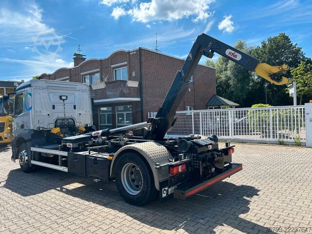Kroklastbil MERCEDES-BENZ 1836 Antos Abroller 4x2