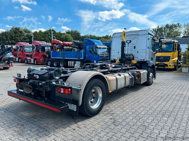 Kroklastbil MERCEDES-BENZ 1836 Antos Abroller 4x2