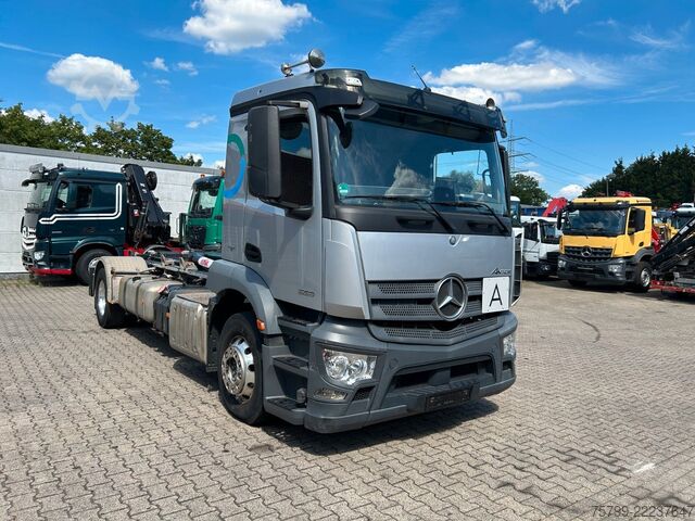 Kroklastbil MERCEDES-BENZ 1836 Antos Abroller 4x2