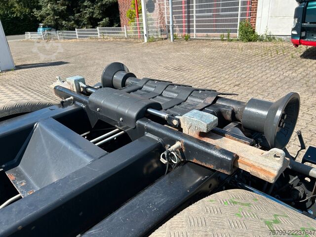 Kroklastbil MERCEDES-BENZ 1836 Antos Abroller 4x2