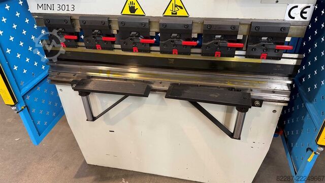 Hidraulična presa za savijanje **USED Mach Zone** Mini 3013 Hydraulic Pressbrake