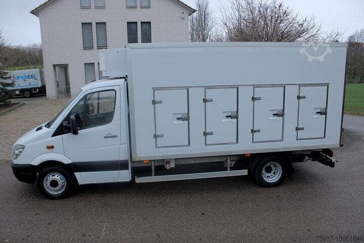 Hűtőfelépítményes furgon MERCEDES-BENZ Sprinter 516 CDI Carrier 4+4+2 Türen Euro 5