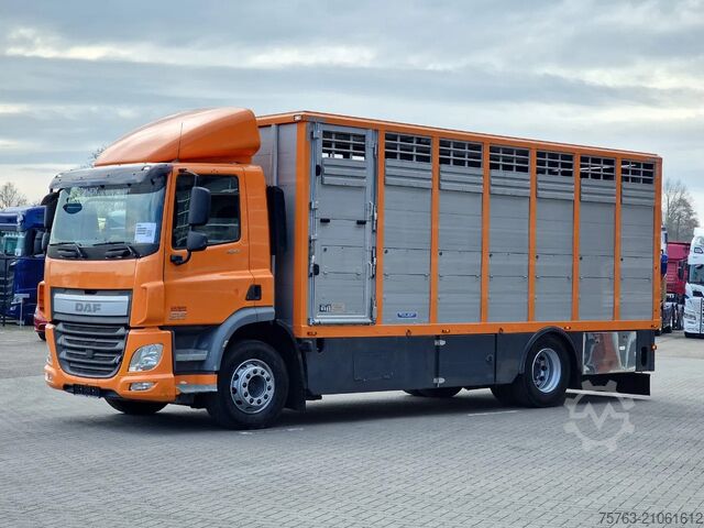 Veetransport DAF CF 400 4x2 - Menke Livestock 1 deck 16.48M2 - E...