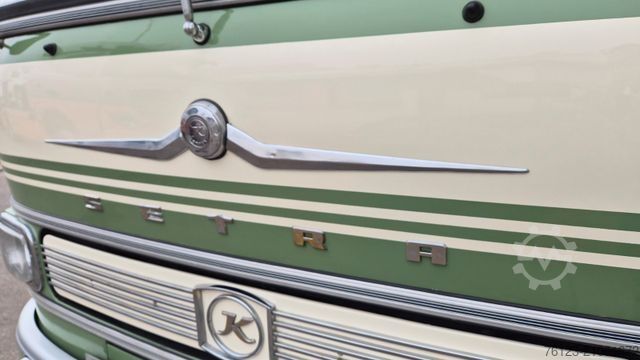 Intercitybus SETRA Kässbohrer Setra S 7