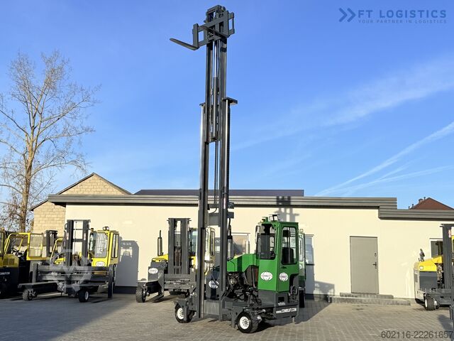 Empilhadeira multidirecional Combilift C4000 GAS TRIPLEX 6900 FREE-LIFT CABIN