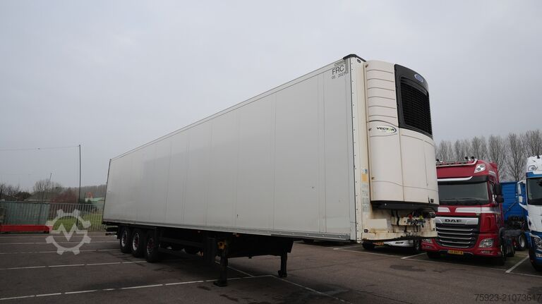 Gekoeld/bevroren transport Schmitz Cargobull 3 AXLE FRIGO TRAILER