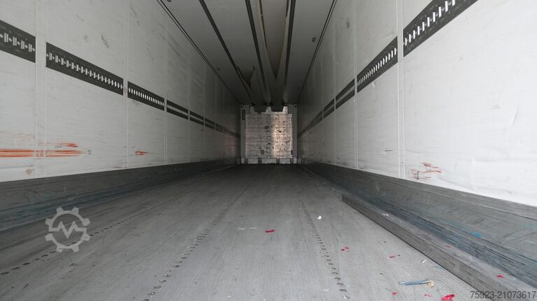 Gekoeld/bevroren transport Schmitz Cargobull 3 AXLE FRIGO TRAILER