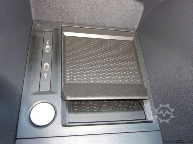 Bestelwagen FORD Transit Connect Limited L1 Kasten Stndhzg 2xS-Tü