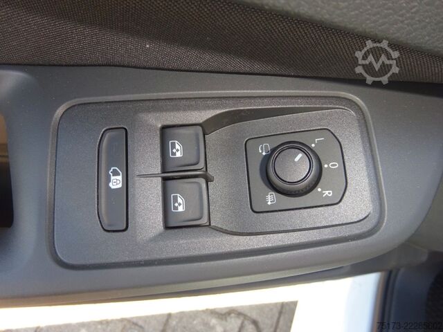 Bestelwagen FORD Transit Connect Limited L1 Kasten Stndhzg 2xS-Tü