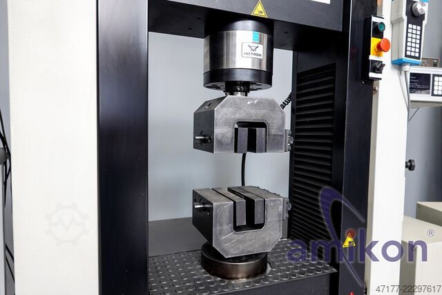 Zkušební stroj na materiály, trhací zkušební stroj Instron 4507 Universalprüfmaschine 200 kN
