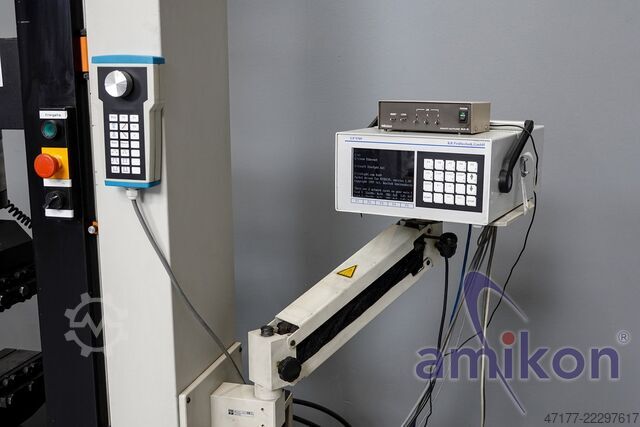 Zkušební stroj na materiály, trhací zkušební stroj Instron 4507 Universalprüfmaschine 200 kN